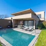Mit Eigenem Garten Und Terrasse By Interhome Appartamento