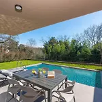 Mit Eigenem Garten Und Terrasse By Interhome Appartamento Karigador