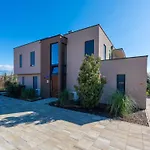 Appartamento Mit Eigenem Garten Und Terrasse By Interhome *