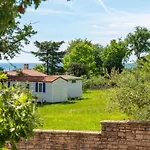 Appartamento Mit Eigenem Garten Und Terrasse By Interhome
