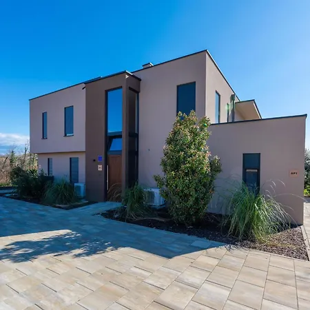 公寓 Mit Eigenem Garten Und Terrasse By Interhome *