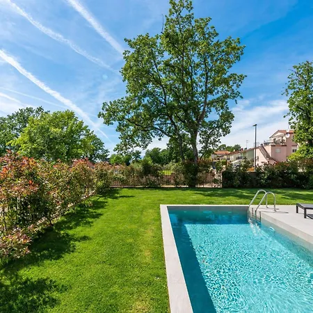 Mit Eigenem Garten Und Terrasse By Interhome 公寓 *