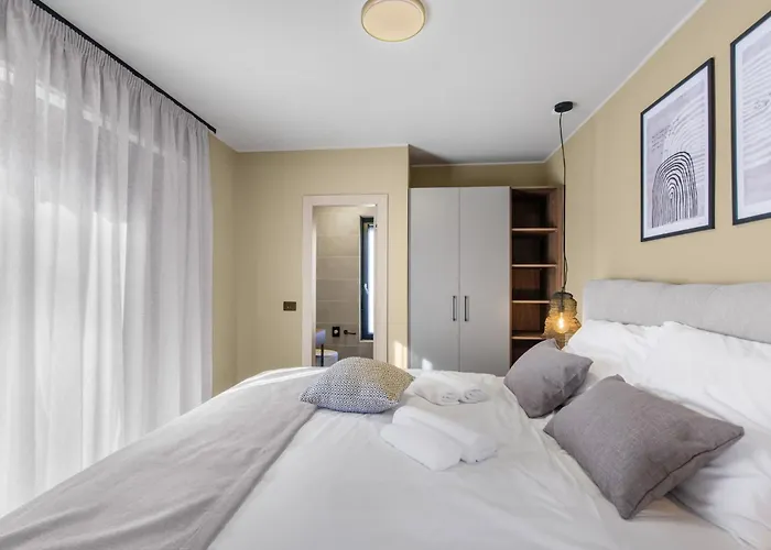 Apartman Mit Eigenem Garten Und Terrasse By Interhome Karigador