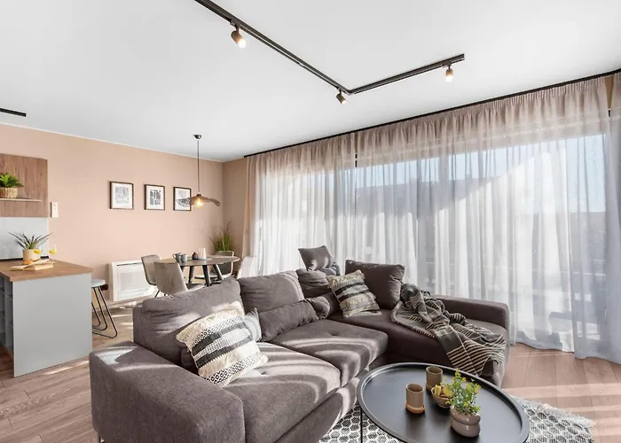 Mit Eigenem Garten Und Terrasse By Interhome Karigador