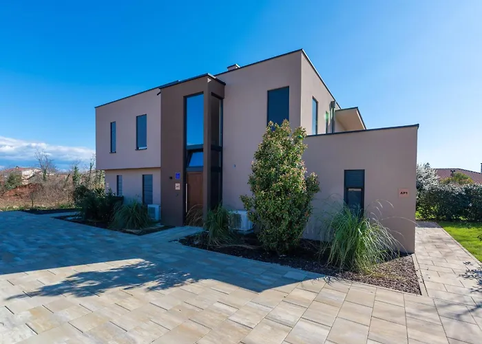 Apartman Mit Eigenem Garten Und Terrasse By Interhome *