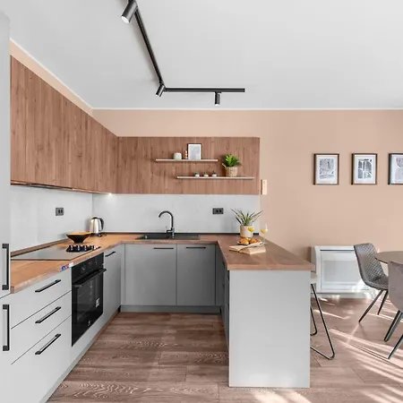 Apartment Mit Eigenem Garten Und Terrasse By Interhome *